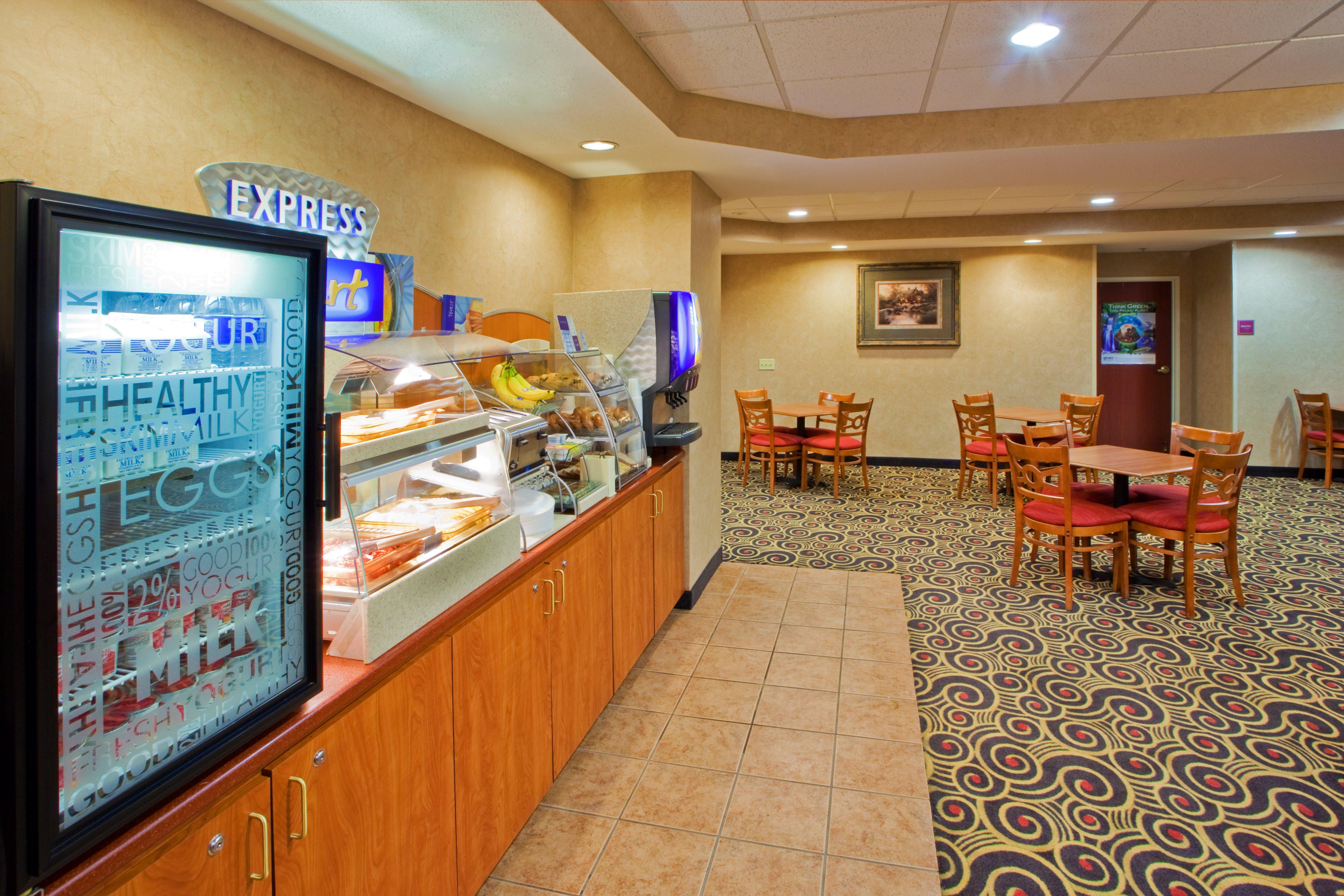 Holiday Inn Express Hanover By Ihg Esterno foto