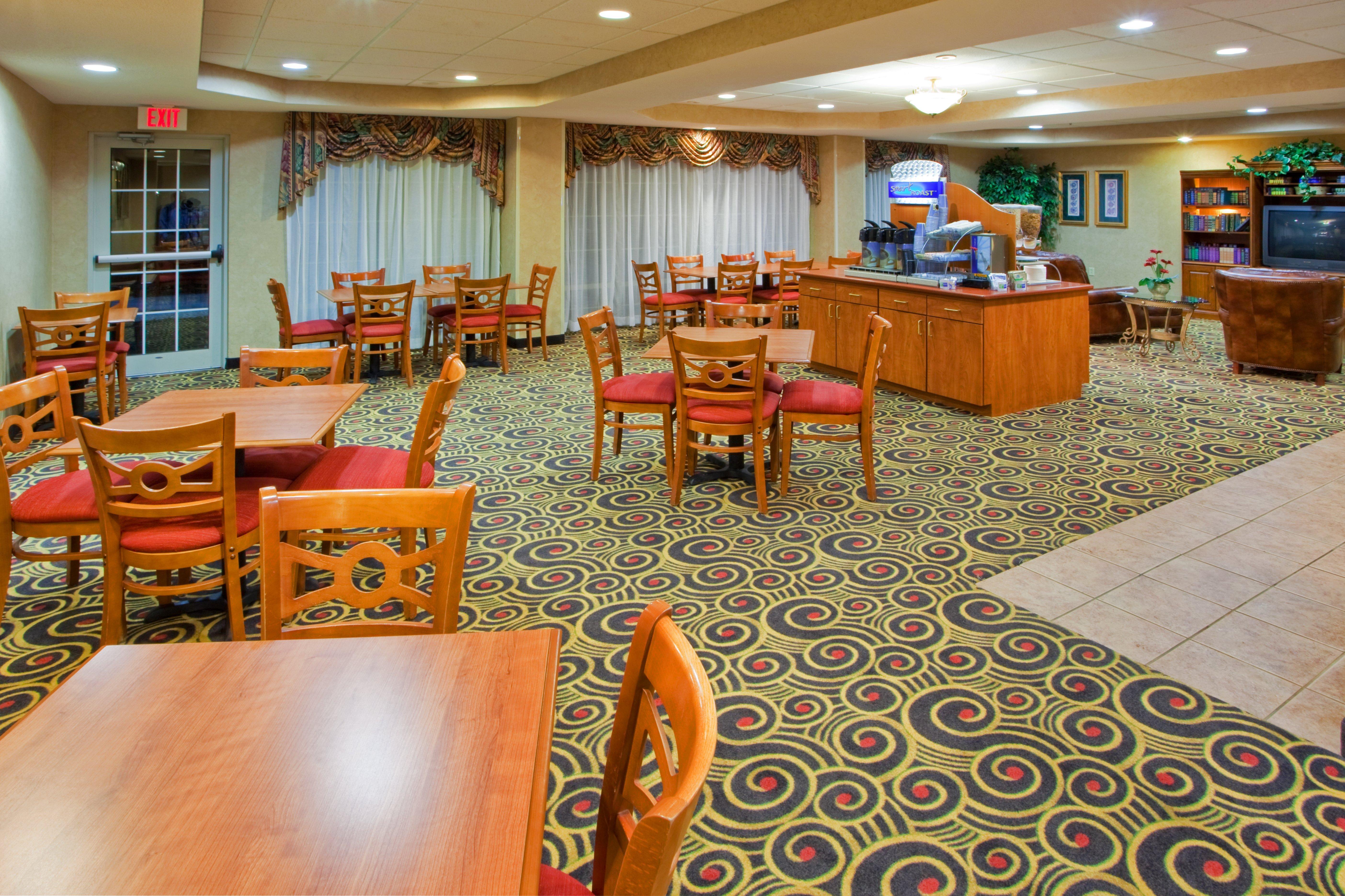 Holiday Inn Express Hanover By Ihg Esterno foto