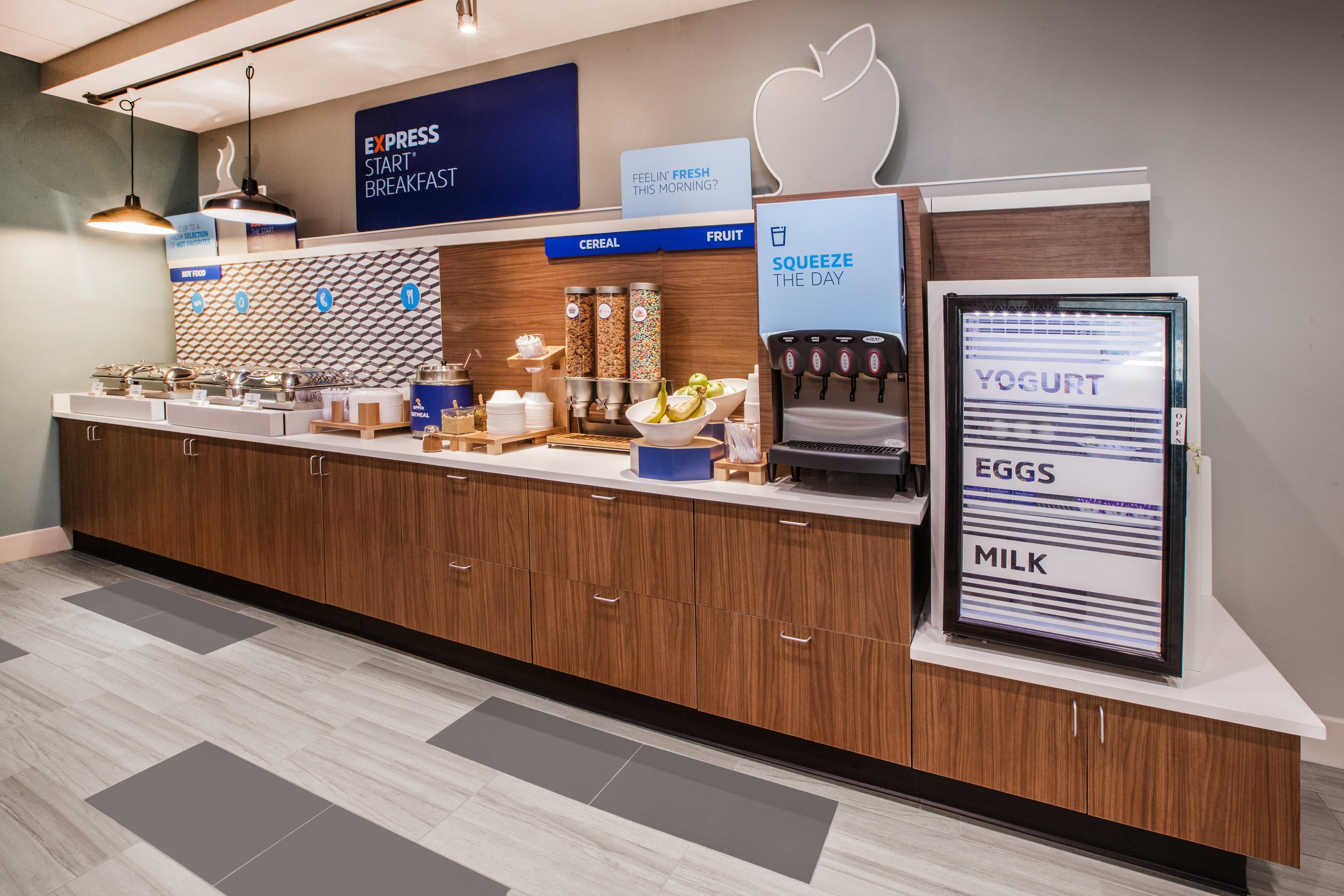 Holiday Inn Express Hanover By Ihg Esterno foto