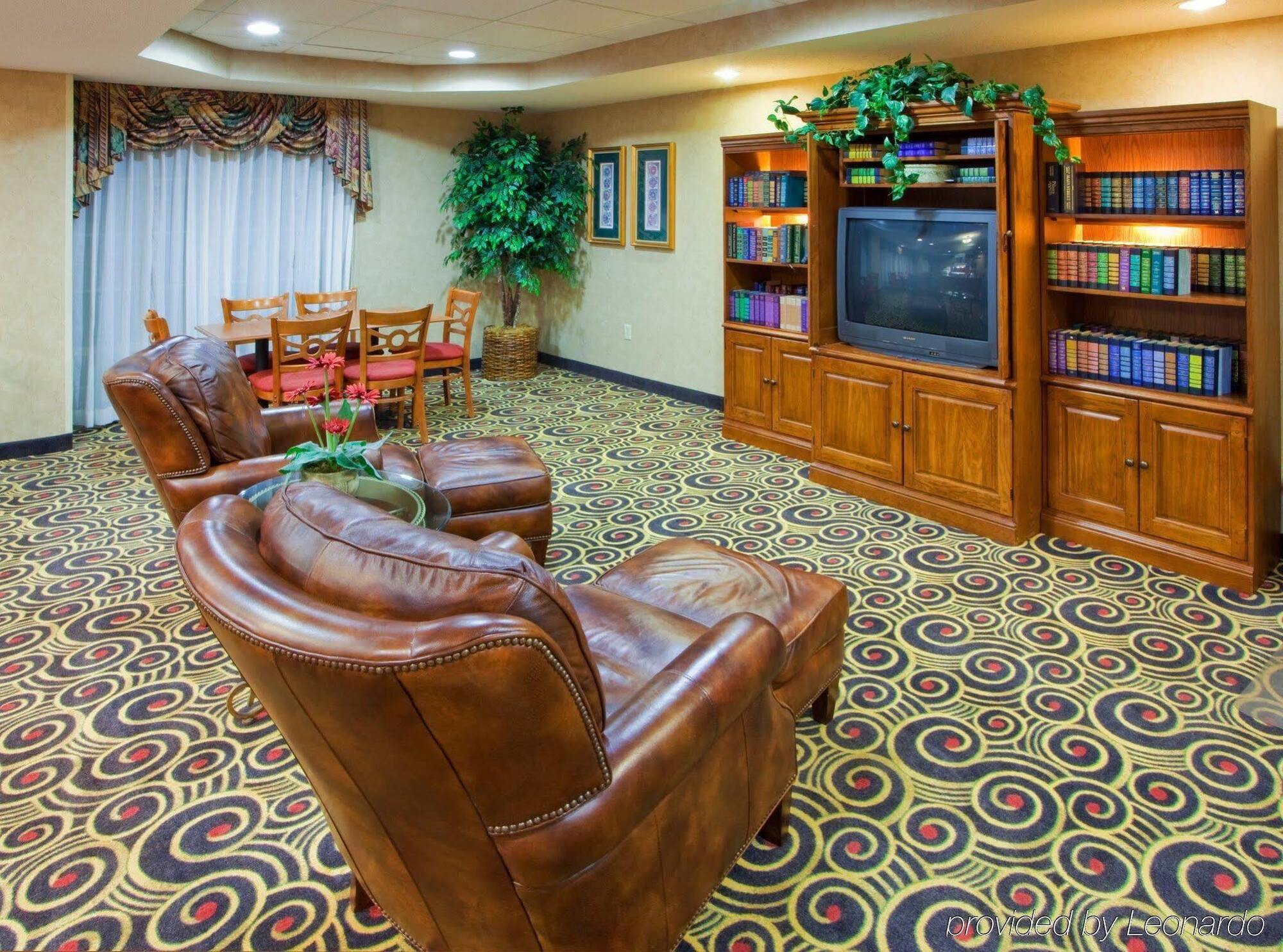 Holiday Inn Express Hanover By Ihg Esterno foto